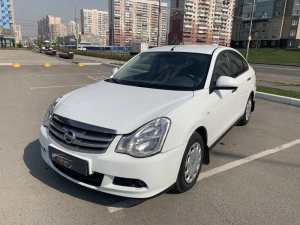 Nissan Almera